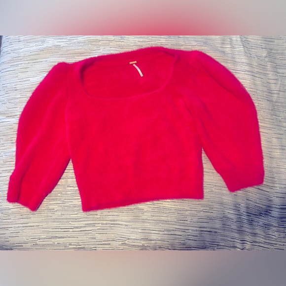 Free People Pink fuzzy sweater - Picture 1 of 2